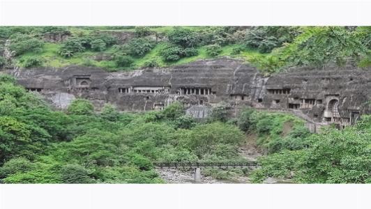 Пещерный храмовый комплекс Питхалкора